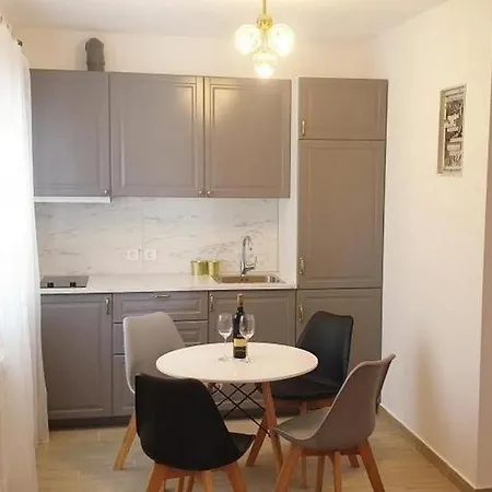 Apartman With Parking Space - 25282