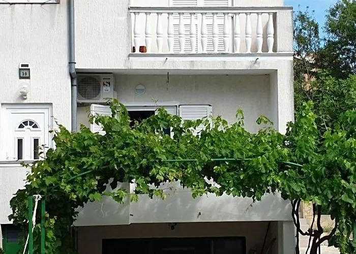 With Parking Space - 25282 Apartman Vodice