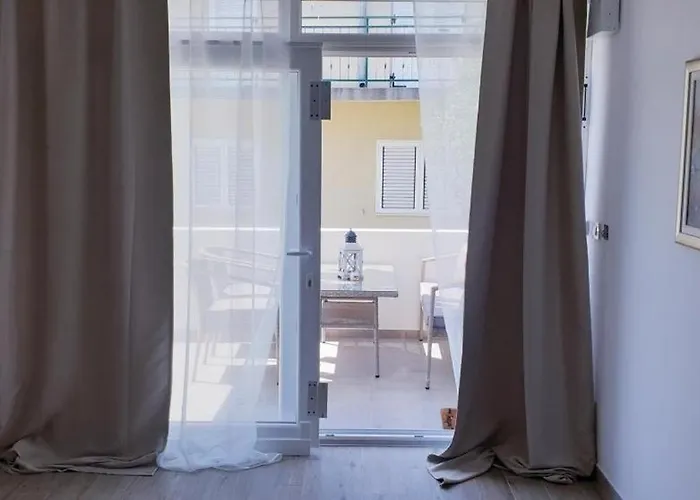 With Parking Space - 25282 Apartman Vodice